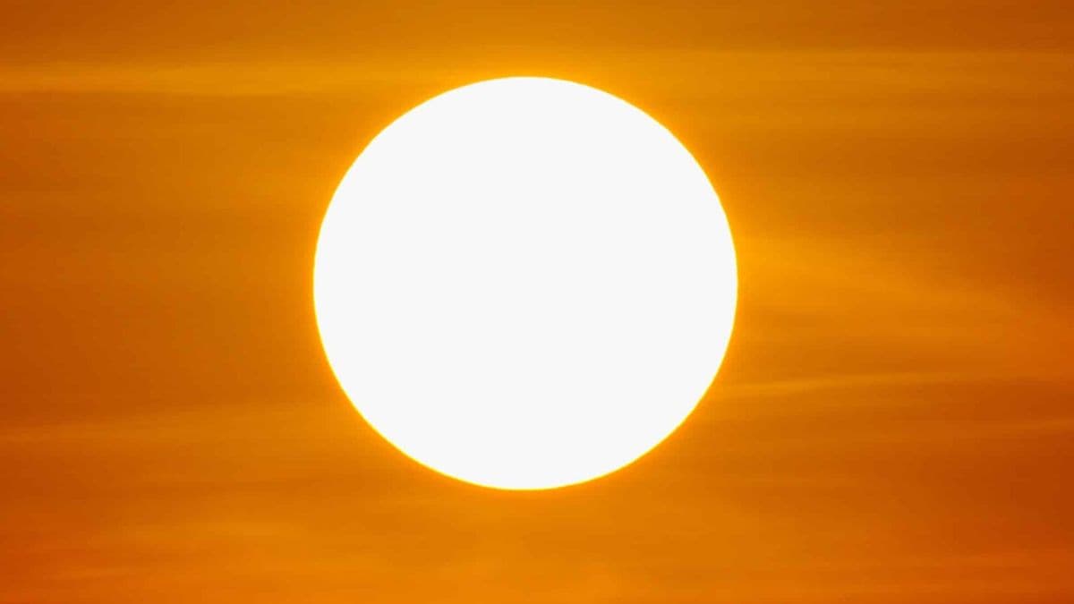 النجمة الأم في مرآة 8K: صور عالية الدقة تكشف وجهاً لم نره من قبل للشمس